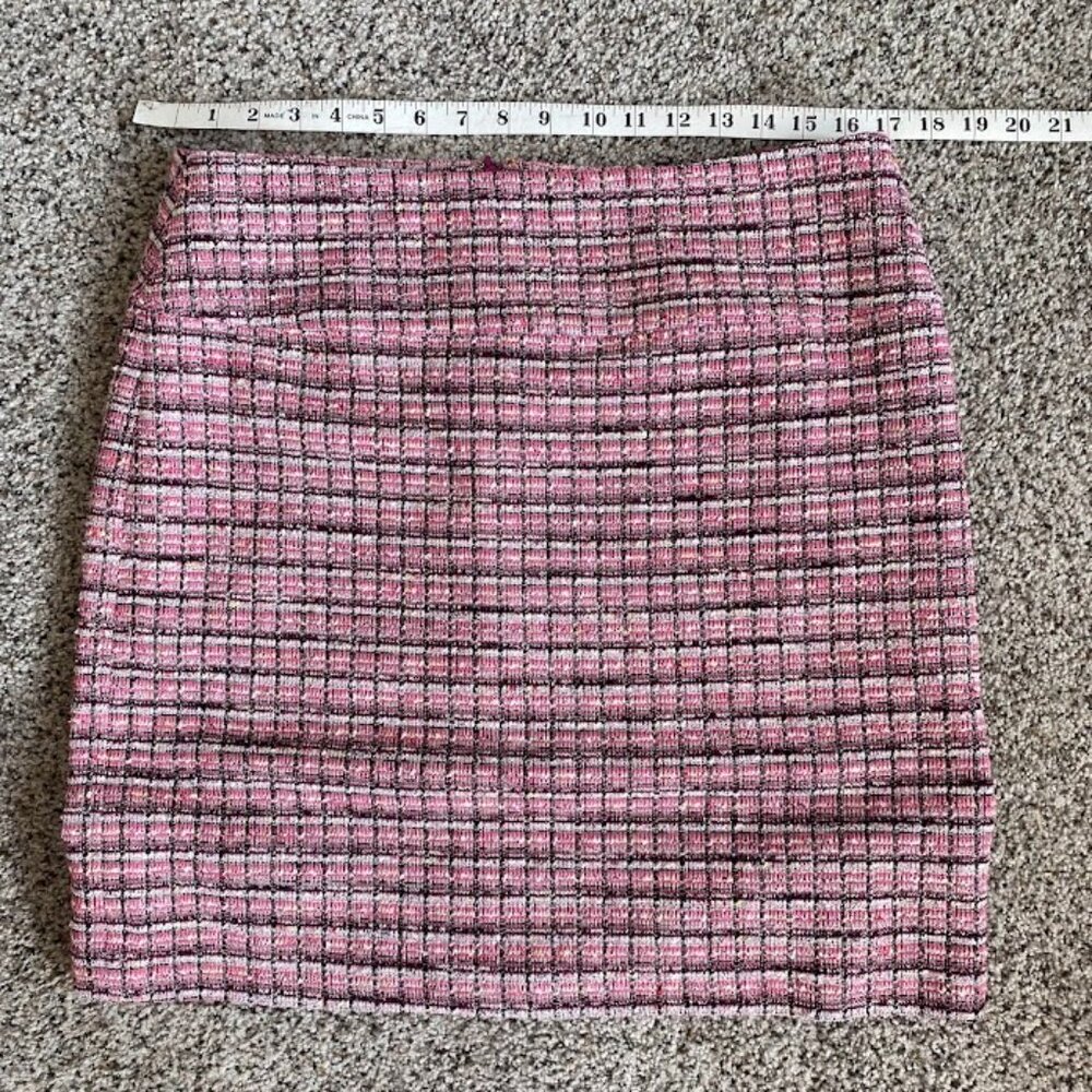 Tahari Arthur S. Levine women's tweed skirt size 12 straight pink
